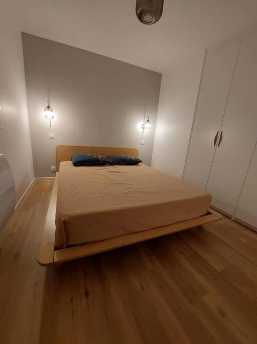 Pont De : Neuf Proche Paris Appartement